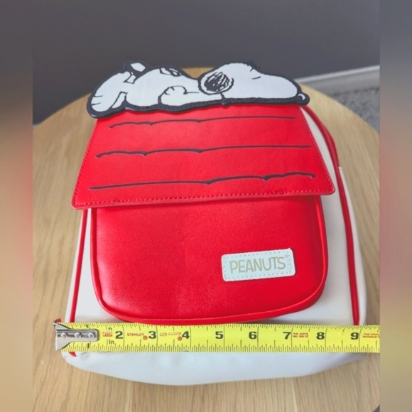 BNWT Peanuts Snoopy Knapsack/Backpack/Bag - Picture 13 of 16